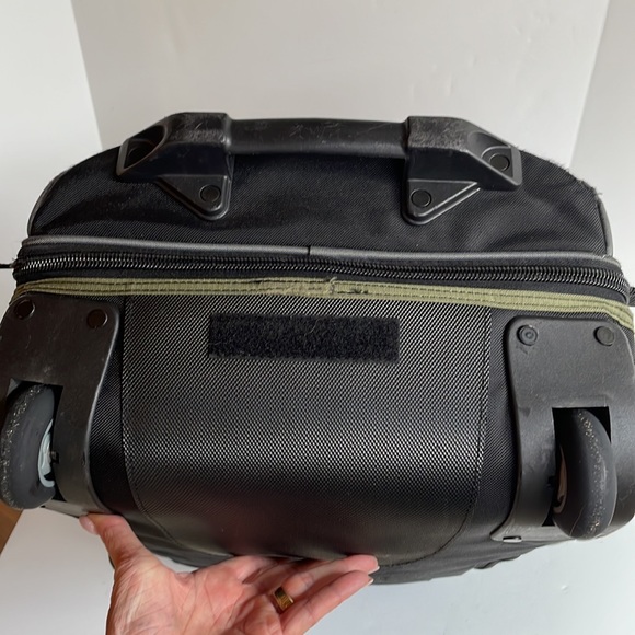 Samsonite backpack/duffel/travel bag for weekend or business trips - Picture 7 of 10